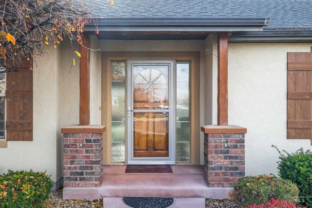 831 Grace Drive West, Twin Falls, ID 83301