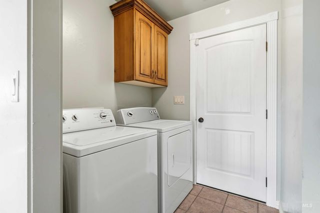 831 Grace Drive West, Twin Falls, ID 83301