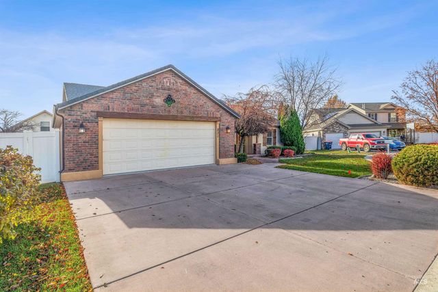 831 Grace Drive West, Twin Falls, ID 83301