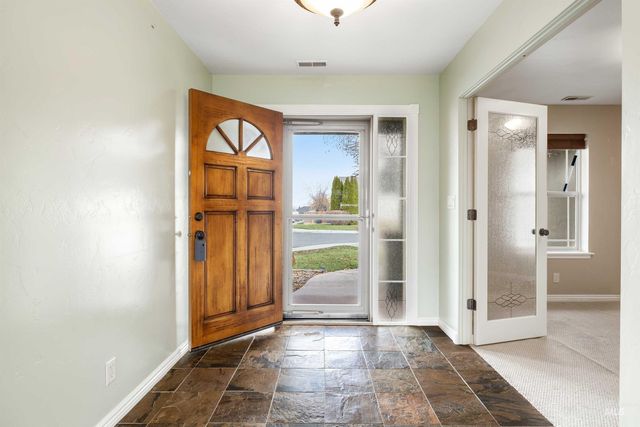 831 Grace Drive West, Twin Falls, ID 83301