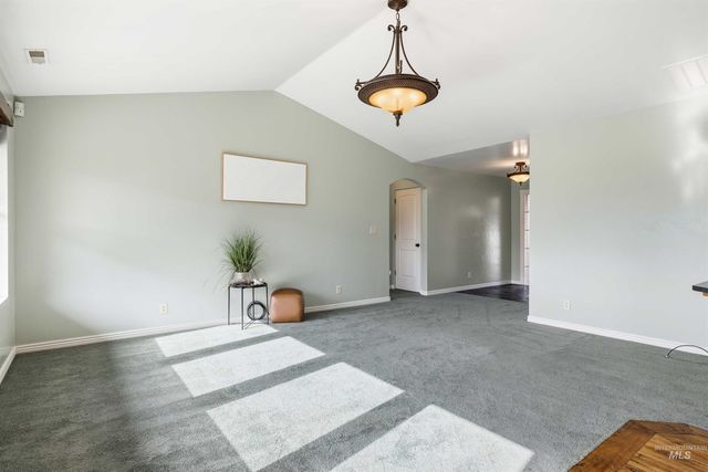 831 Grace Drive West, Twin Falls, ID 83301