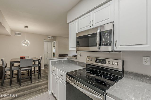 5995 N 78TH Street 2082, Scottsdale, AZ 85250