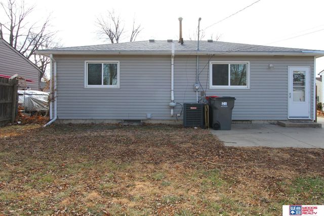 7210 Seward Avenue, Lincoln, NE 68507