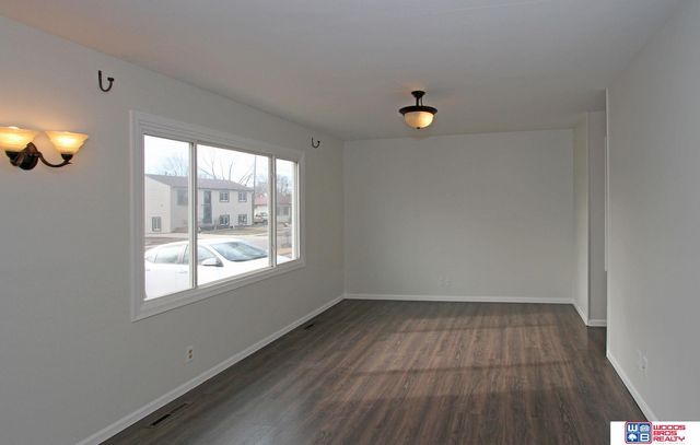 7210 Seward Avenue, Lincoln, NE 68507