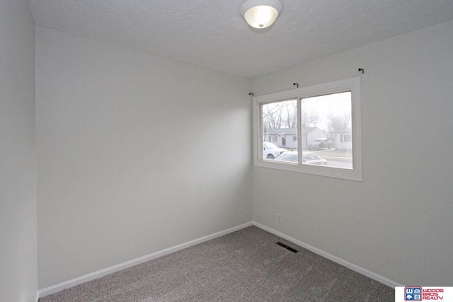 7210 Seward Avenue, Lincoln, NE 68507