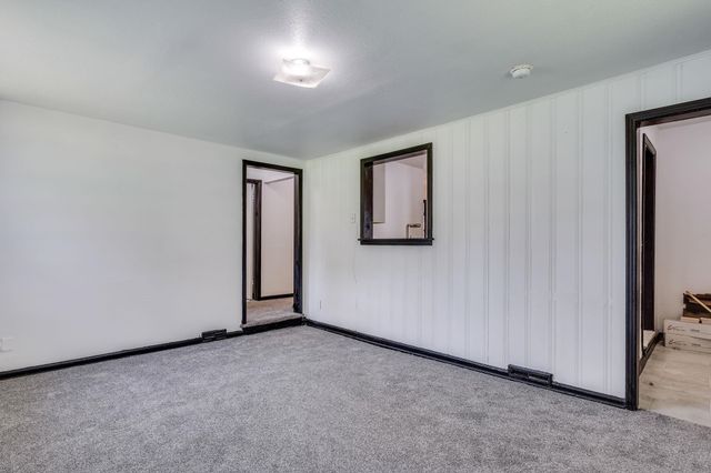 1842 N Chautauqua Ave, Wichita, KS 67214