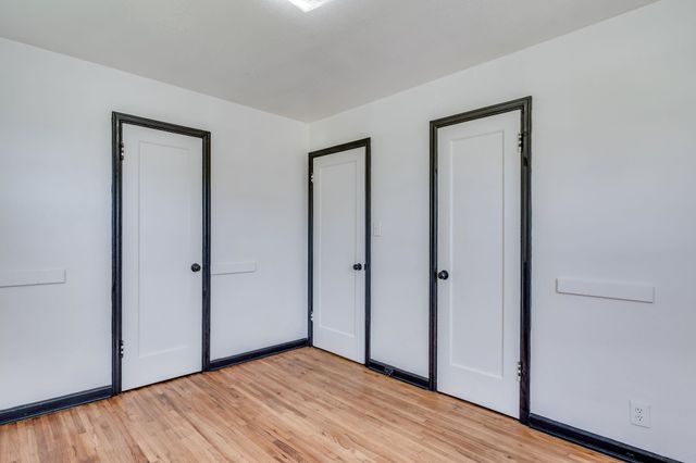 1842 N Chautauqua Ave, Wichita, KS 67214