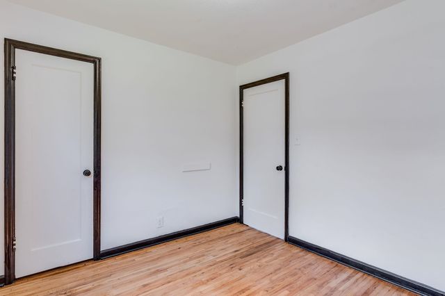 1842 N Chautauqua Ave, Wichita, KS 67214