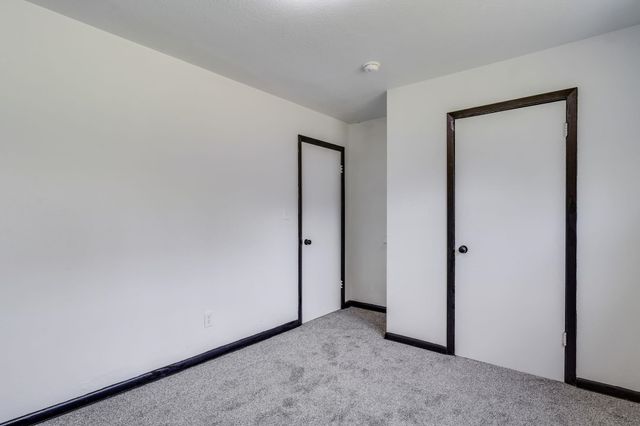 1842 N Chautauqua Ave, Wichita, KS 67214