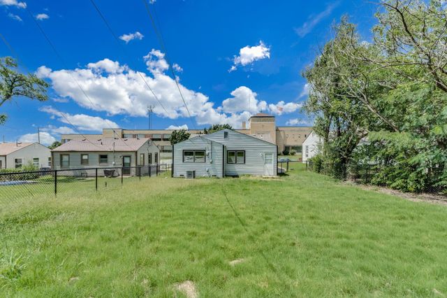 1842 N Chautauqua Ave, Wichita, KS 67214