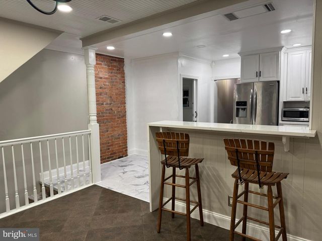 725 W MOUNT VERNON ST, Lansdale, PA 19446