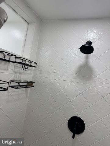 725 W MOUNT VERNON ST, Lansdale, PA 19446