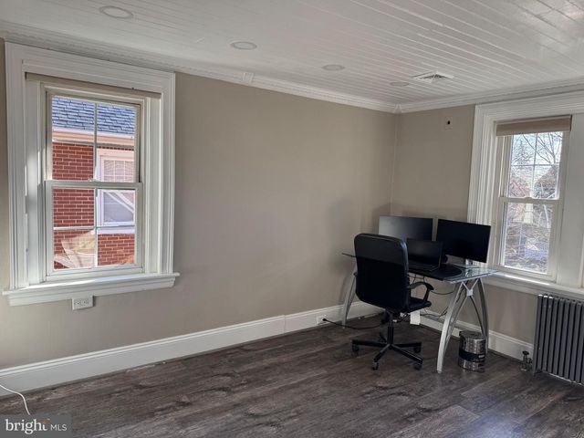 725 W MOUNT VERNON ST, Lansdale, PA 19446