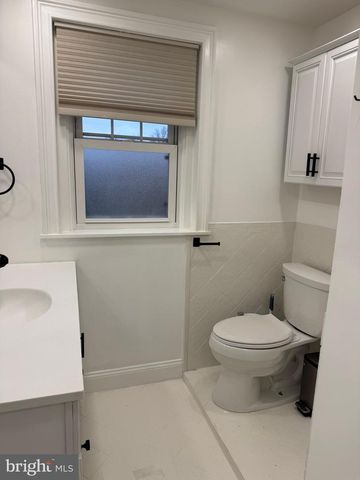 725 W MOUNT VERNON ST, Lansdale, PA 19446