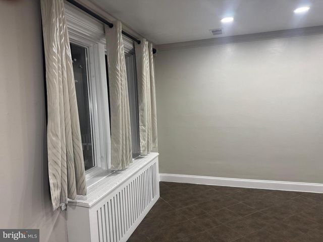 725 W MOUNT VERNON ST, Lansdale, PA 19446