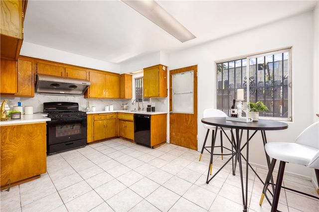 209 Graves Avenue E, Monterey Park, CA 91755