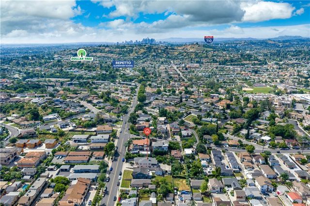 209 Graves Avenue E, Monterey Park, CA 91755