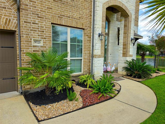 9723 Painted Stone Court, Cypress, TX 77433