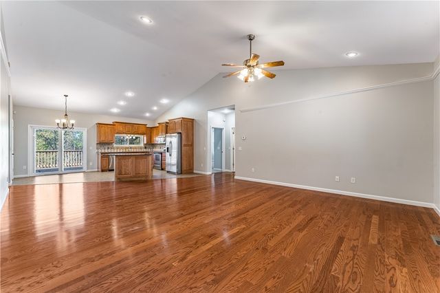 6 N Cheshnut Drive, Bella Vista, AR 72714