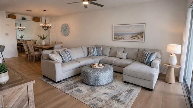 6812 Satinleaf RD S 202, Naples, FL 34109