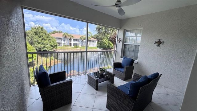 6812 Satinleaf RD S 202, Naples, FL 34109