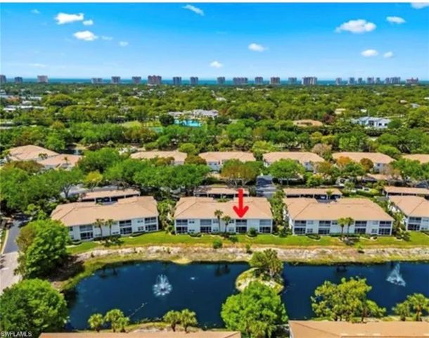 6812 Satinleaf RD S 202, Naples, FL 34109