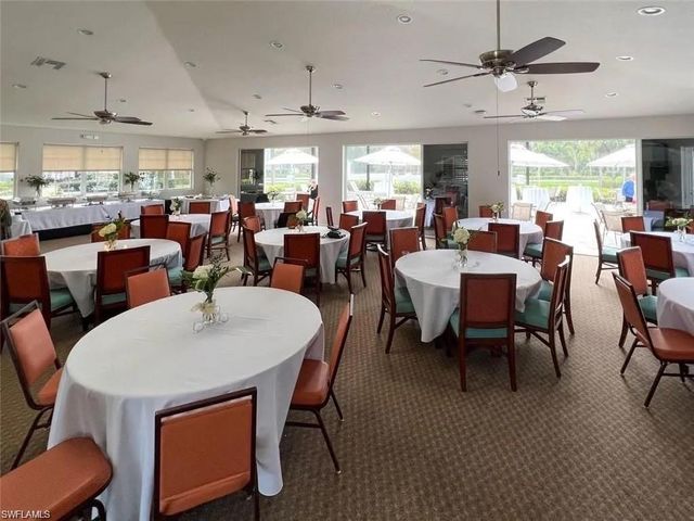 6812 Satinleaf RD S 202, Naples, FL 34109