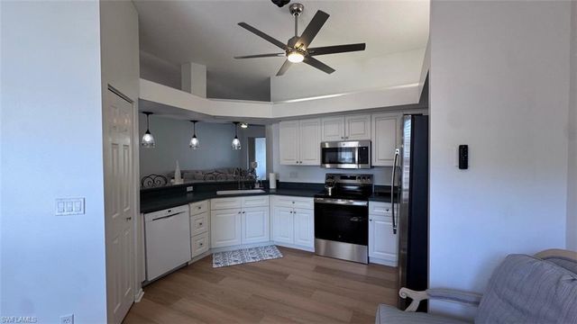 6812 Satinleaf RD S 202, Naples, FL 34109