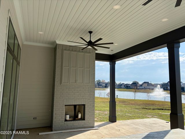 415 Abercrombie Way, Broussard, LA 70518