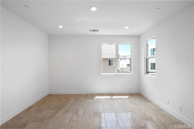 229 Novel, Irvine, CA 92618
