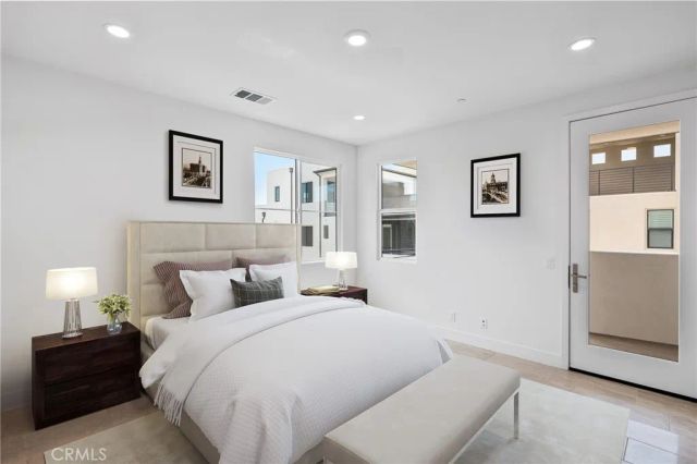 229 Novel, Irvine, CA 92618