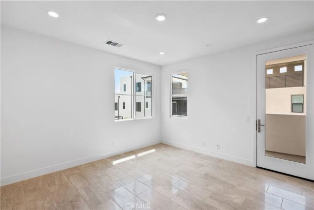229 Novel, Irvine, CA 92618