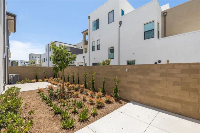 229 Novel, Irvine, CA 92618