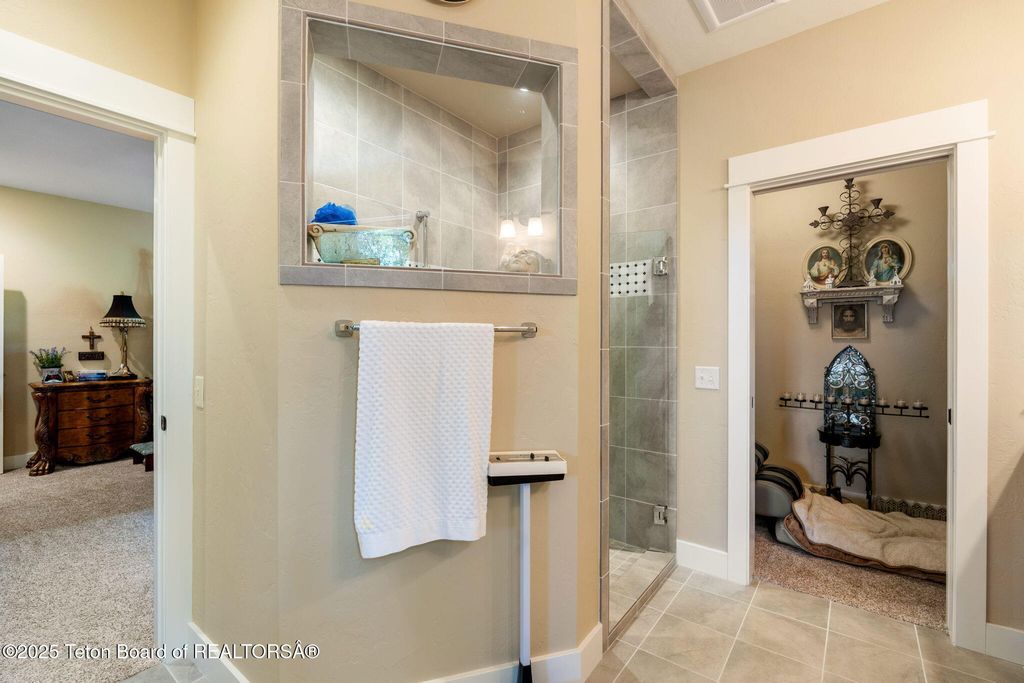 6289 FOX MEADOWS Drive, Victor, ID 83455 photo 32