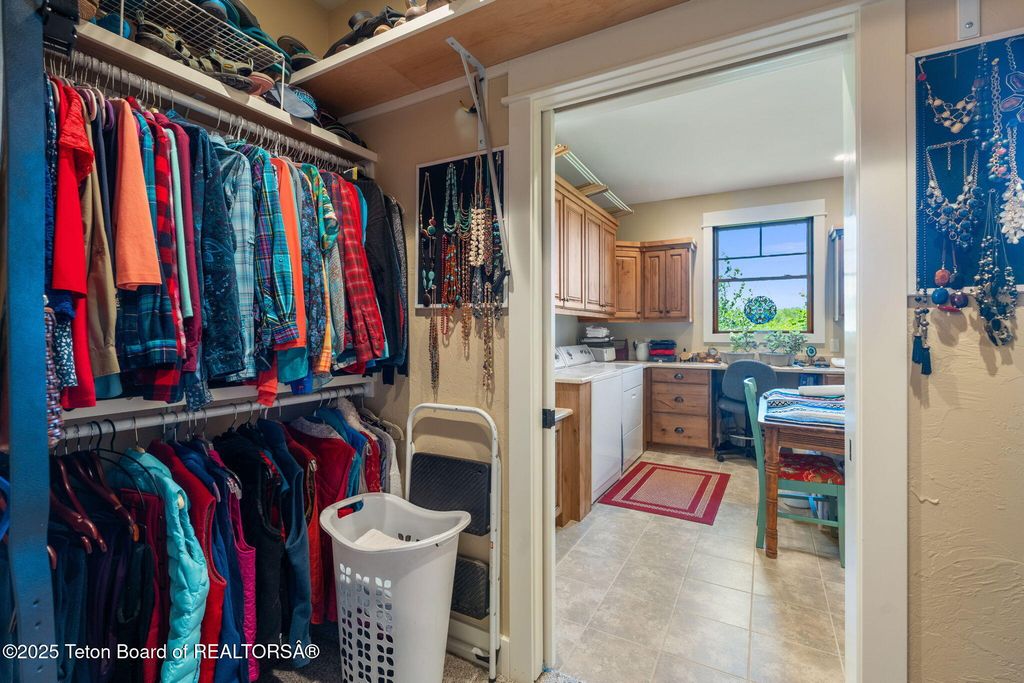 6289 FOX MEADOWS Drive, Victor, ID 83455 photo 34