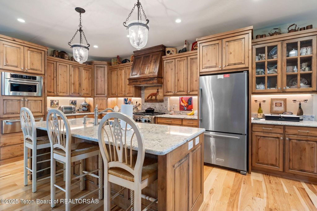 6289 FOX MEADOWS Drive, Victor, ID 83455 photo 8