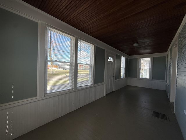 1732 7th Street, Muskegon, MI 49441
