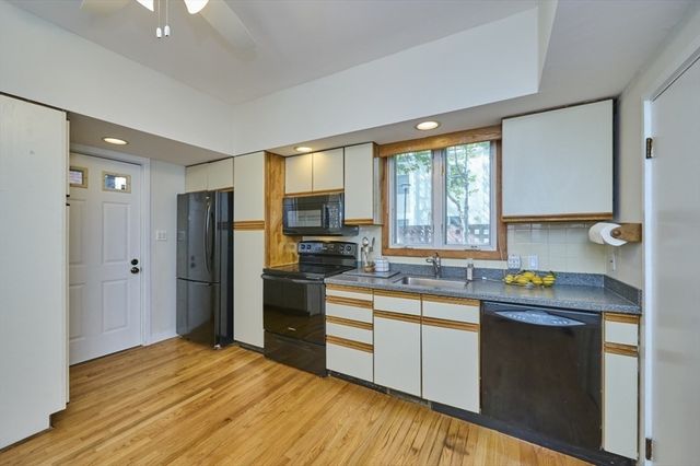 51 Fulkerson St, Cambridge, MA 02141