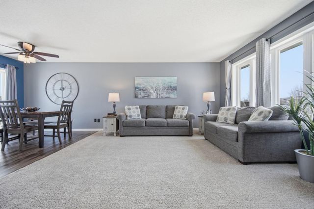 19380 Everest Path, Farmington, MN 55024