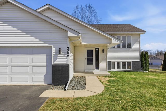 19380 Everest Path, Farmington, MN 55024