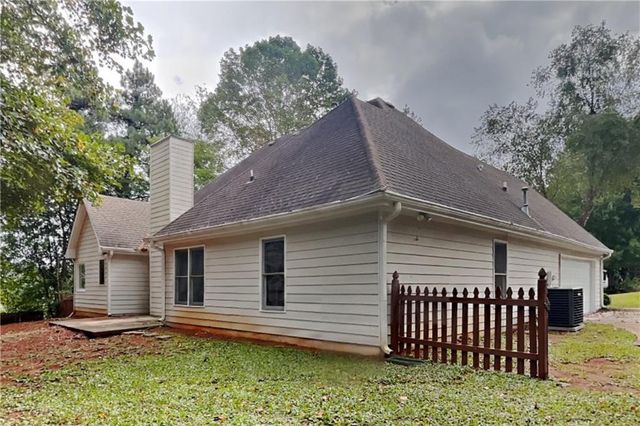 954 Georgian Point Drive, Lawrenceville, GA 30045