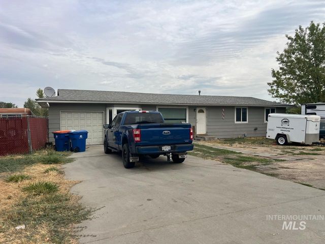 3750 E Overland Rd, Meridian, ID 83642
