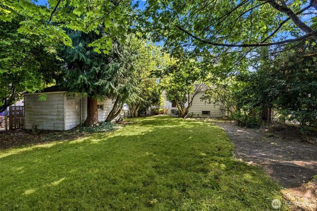 1542 NW 100th Street, Seattle, WA 98177