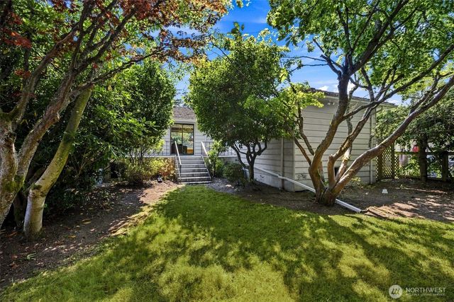 1542 NW 100th Street, Seattle, WA 98177