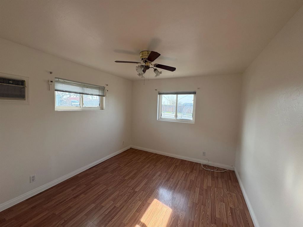 Image 7 of property listing at 4412 Sandmound Blvd, Oakley, CA 94561