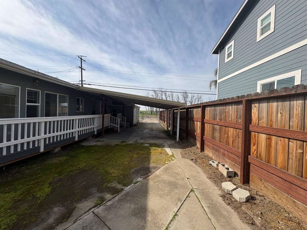 Image 8 of property listing at 4412 Sandmound Blvd, Oakley, CA 94561