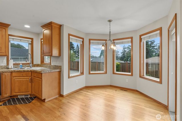 26127 145th Avenue SE, Kent, WA 98042