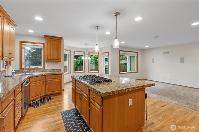 26127 145th Avenue SE, Kent, WA 98042
