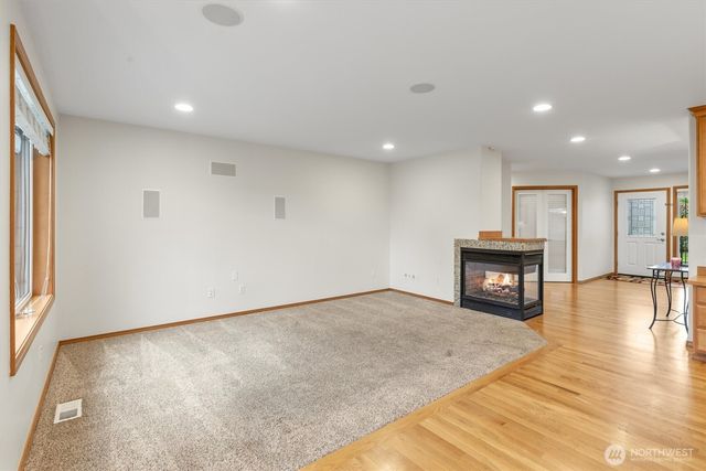 26127 145th Avenue SE, Kent, WA 98042