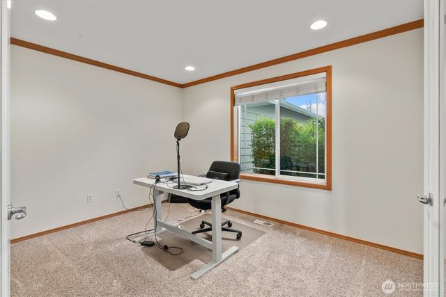 26127 145th Avenue SE, Kent, WA 98042